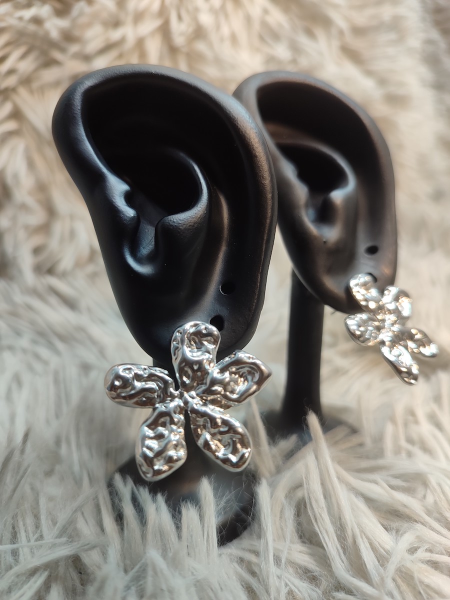 Nwayọọ Silver Earring